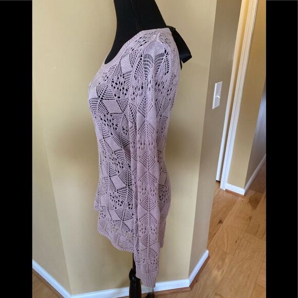 Studio Y size XS never worn keyhole long sleeve lilac sweater with black bow - Picture 2 of 9